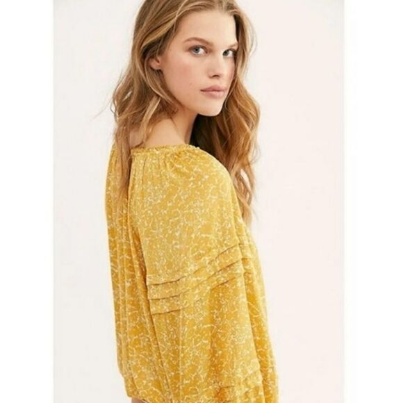 Free people All Tucks printed Bodysuit Size M - Picture 4 of 7